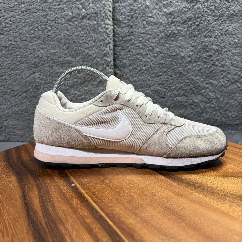 Nike MD Runner 2 Womens Shoes Light Bone Oatmeal White 749869-011 Size 9
